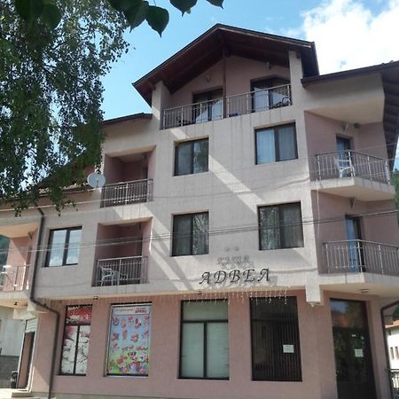 Advel Guest Hous Hotel Madzhare Bagian luar foto
