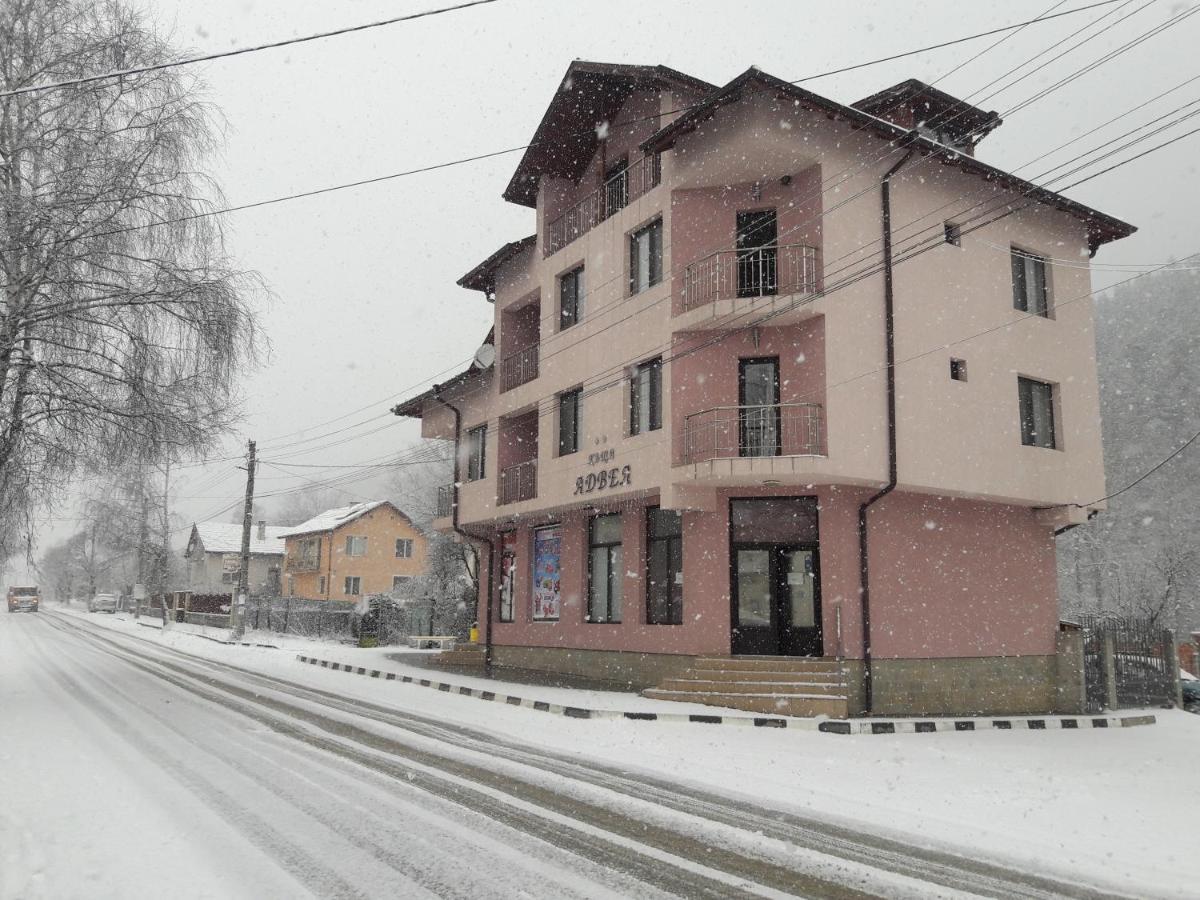 Advel Guest Hous Hotel Madzhare Bagian luar foto