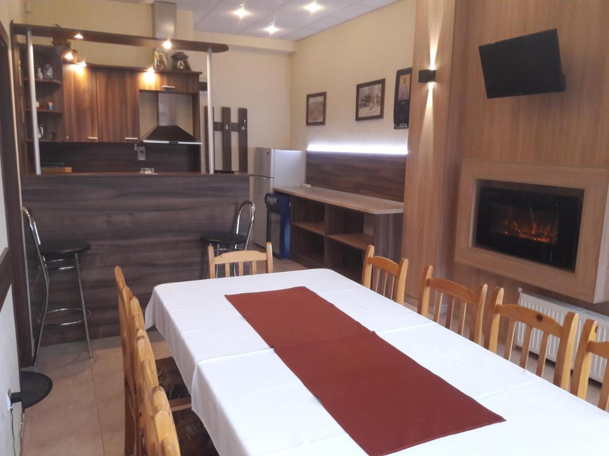 Advel Guest Hous Hotel Madzhare Bagian luar foto