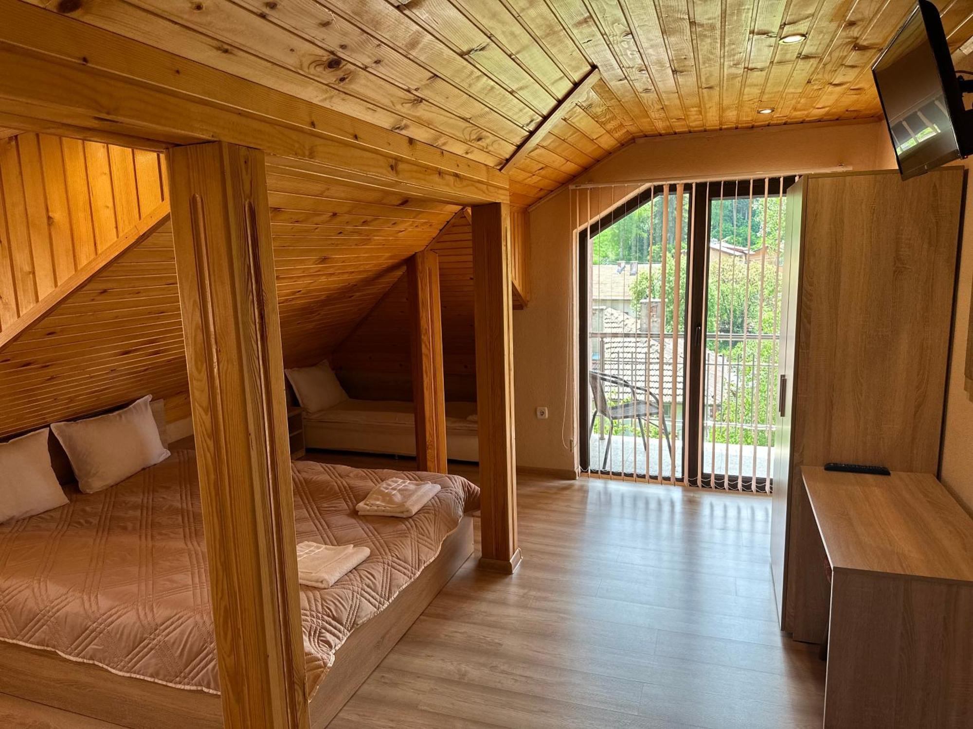 Advel Guest Hous Hotel Madzhare Bagian luar foto