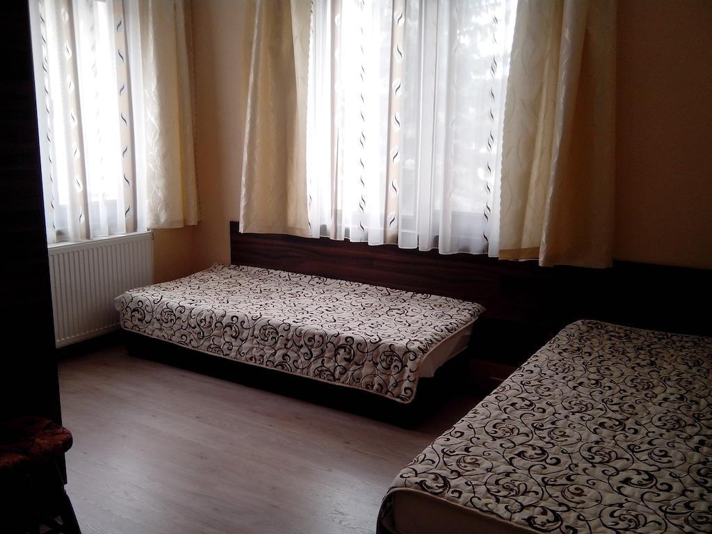 Advel Guest Hous Hotel Madzhare Ruang foto