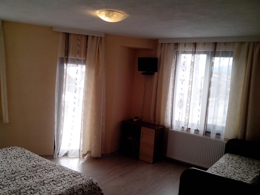 Advel Guest Hous Hotel Madzhare Ruang foto